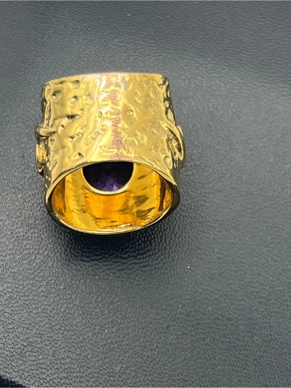 Italy wide textured gold tone band ring size 5 purple glass stone vintage